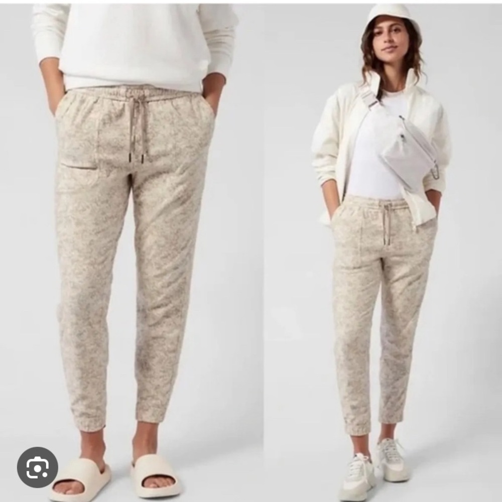 Athleta Farallon Jogger SP pebbles